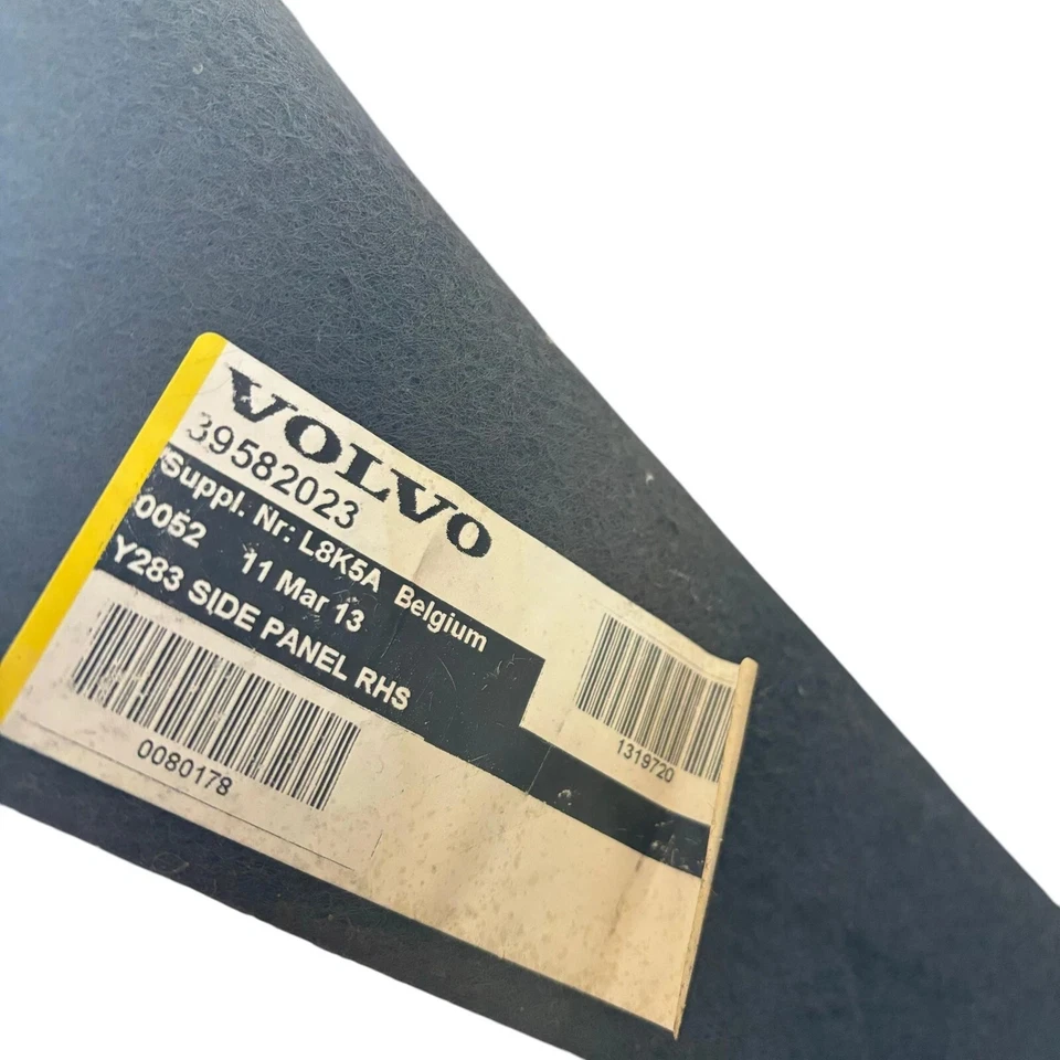 Cubierta forro de alfombra de maletero trasero derecho Volvo S60 2011-2018 OEM Foto 3 de 3