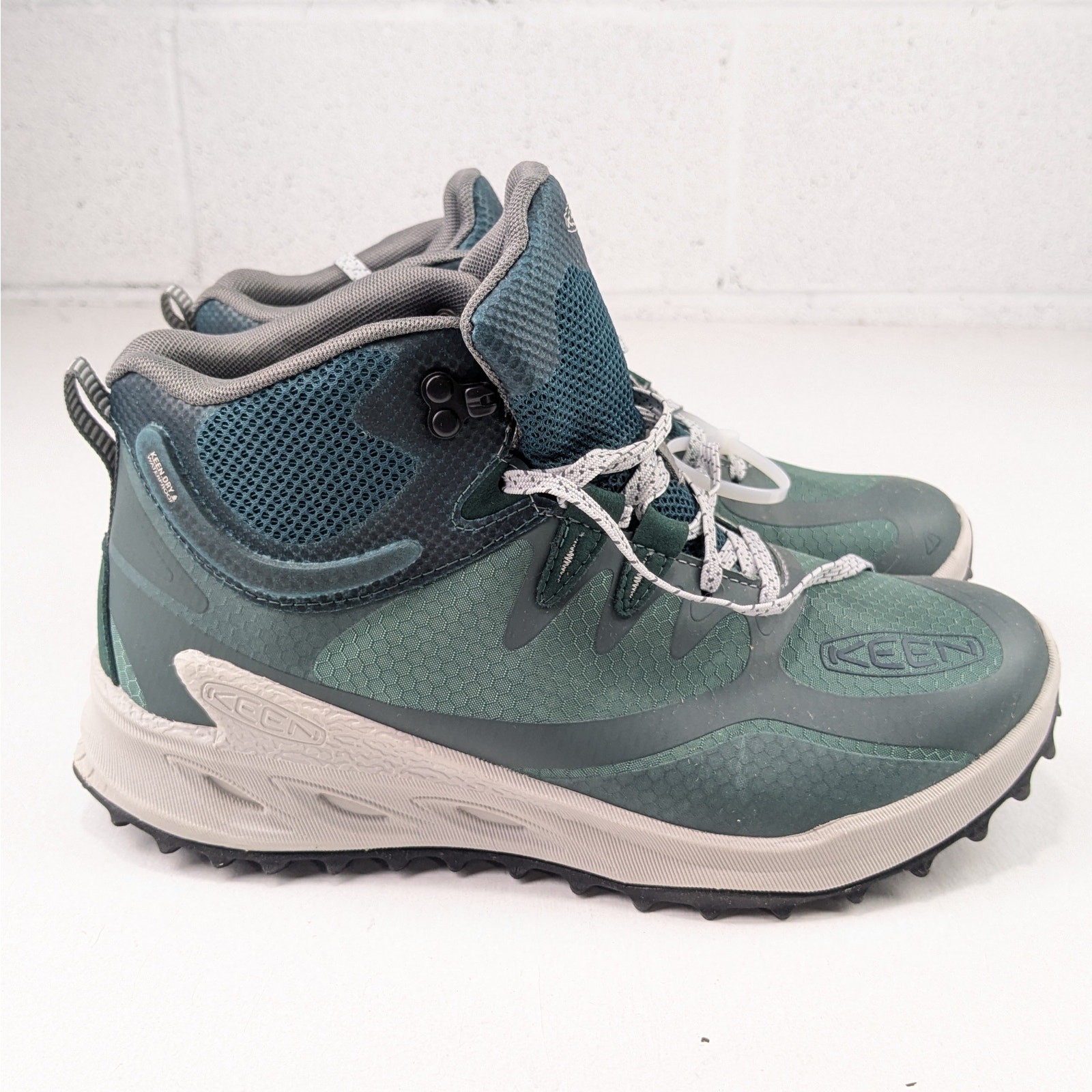 Stivali da trekking Keen donna sionici impermeabili medi Dk Forest Moss 10