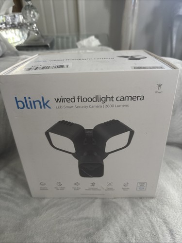 Blink Wired Floodlight Camera – Smart security camera, 2600 lumens HD live view - Picture 7 of 12