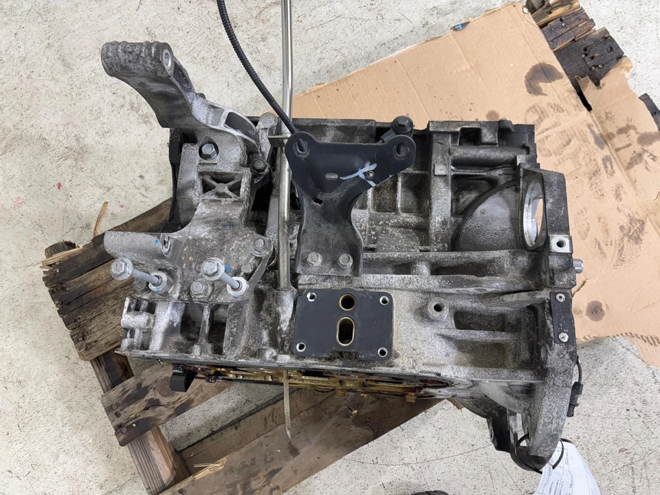 2016-2020 Kia Sorento Engine Cylinder Block OEM - Image 2 of 4