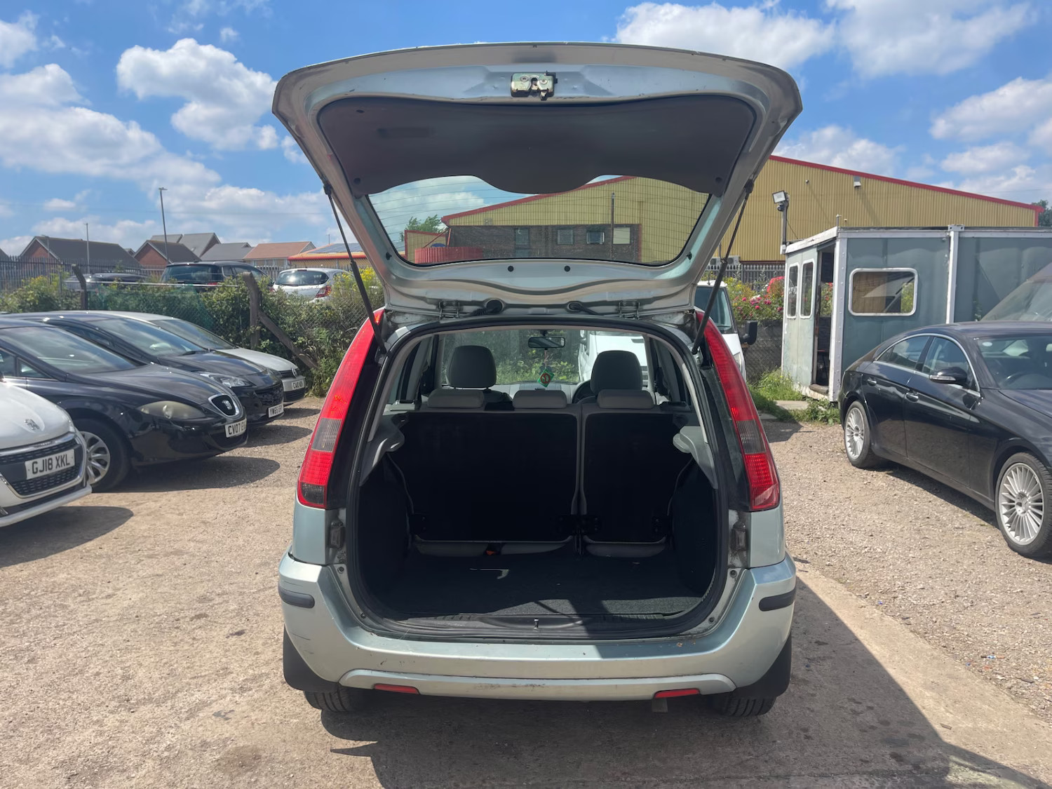 FORD FUSION 1.4 PETROL LOW MILEAGE ULEZ COMPLIANT 5 DOOR HATCHBACK MANUAL - Image 6