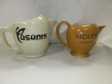LOT de 2 pichets Vintage Pastis ; CASANIS blanc et RICARD petit modèle