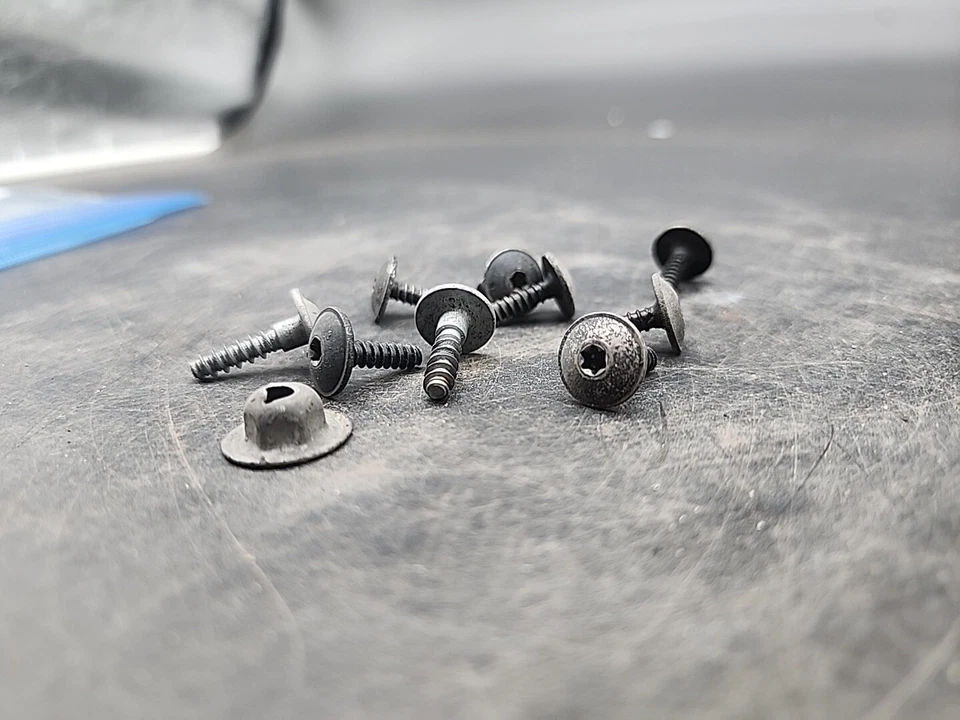 2005 Audi S4 Screw Set Front Fender Liner Splash Guard Wheel Inner F6-165 Foto 3 de 3