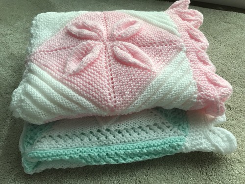 Gorgeous Hand Knitted Lilac purple And White Petal Baby Blanket - Picture 9 of 12