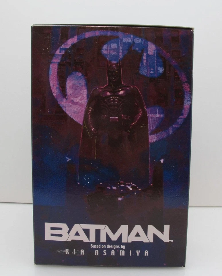 Figura de acción Batman de Kia Asamiya: Wave 2: Batman, Yamato Toys 2005 con póster Foto 3 de 4