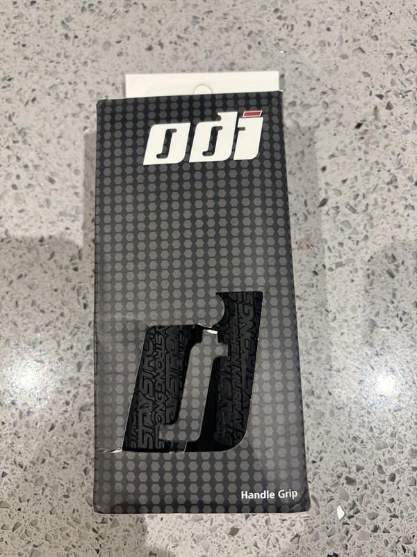 Stay Strong Odi BMX Race Grips Lock On Black