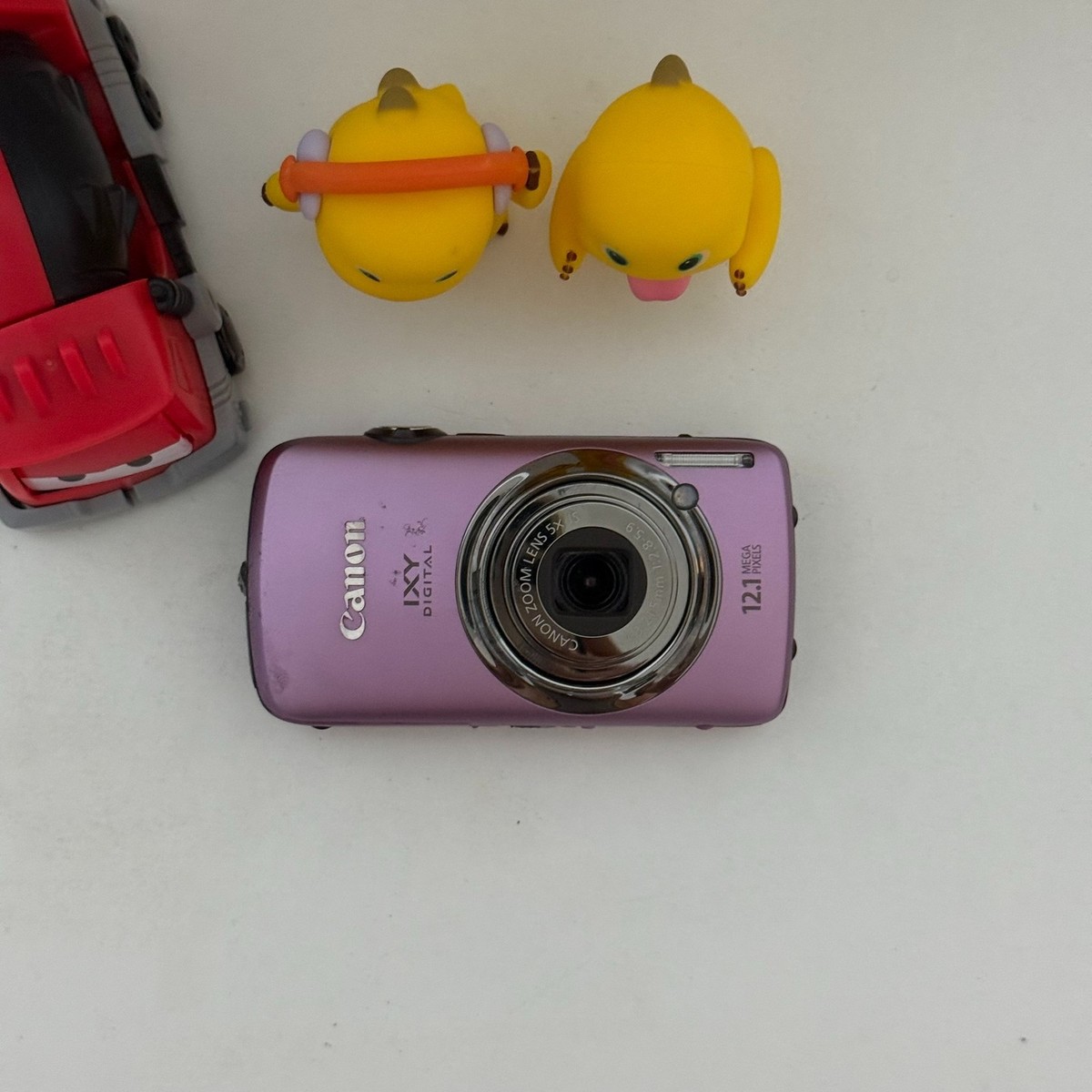 Canon IXUS 200 IS Compact Digital Camera - 5x Optical Zoom | eBay