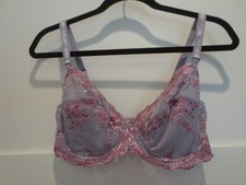 NWOT Wacoal Bra Size 38D Pink Floral Embrace Lace Underwired 65191