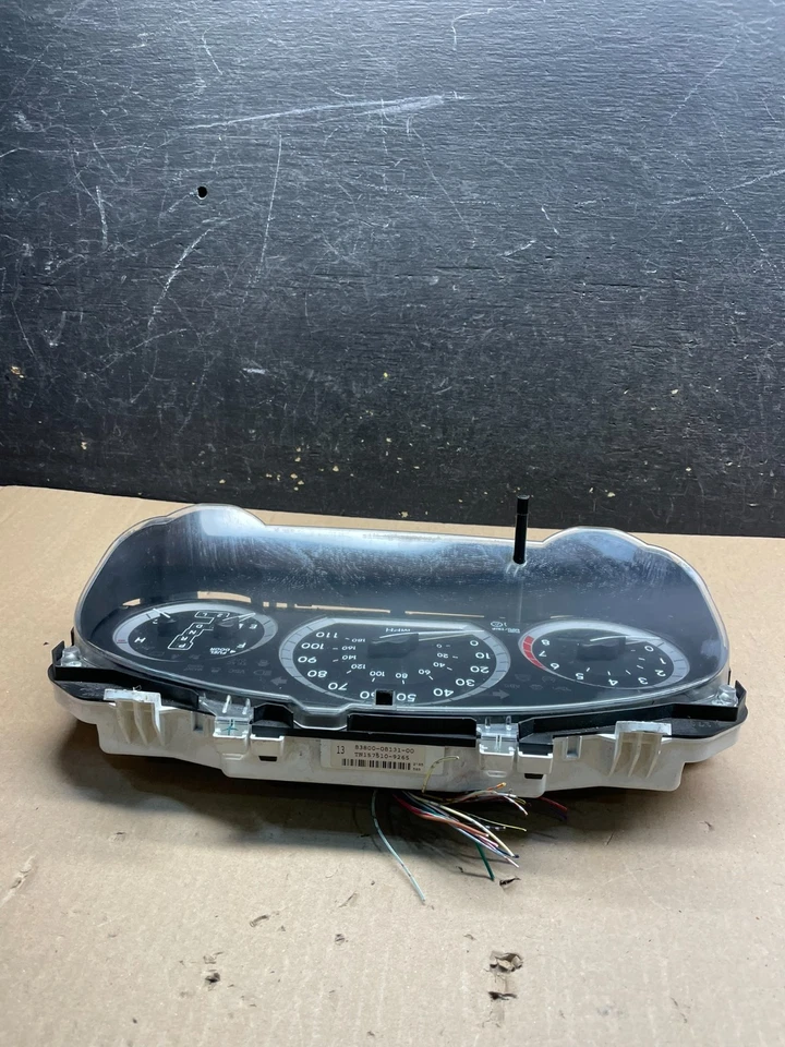 2004 2005 年丰田 Sienna 速度计集群仪表 U1399 DG — 第 3/4 张图片