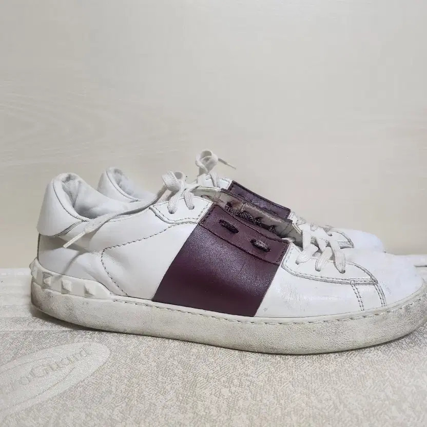 Valentino Rockstud Garavani Sneakers 270 Men Shoes thumbnail 6