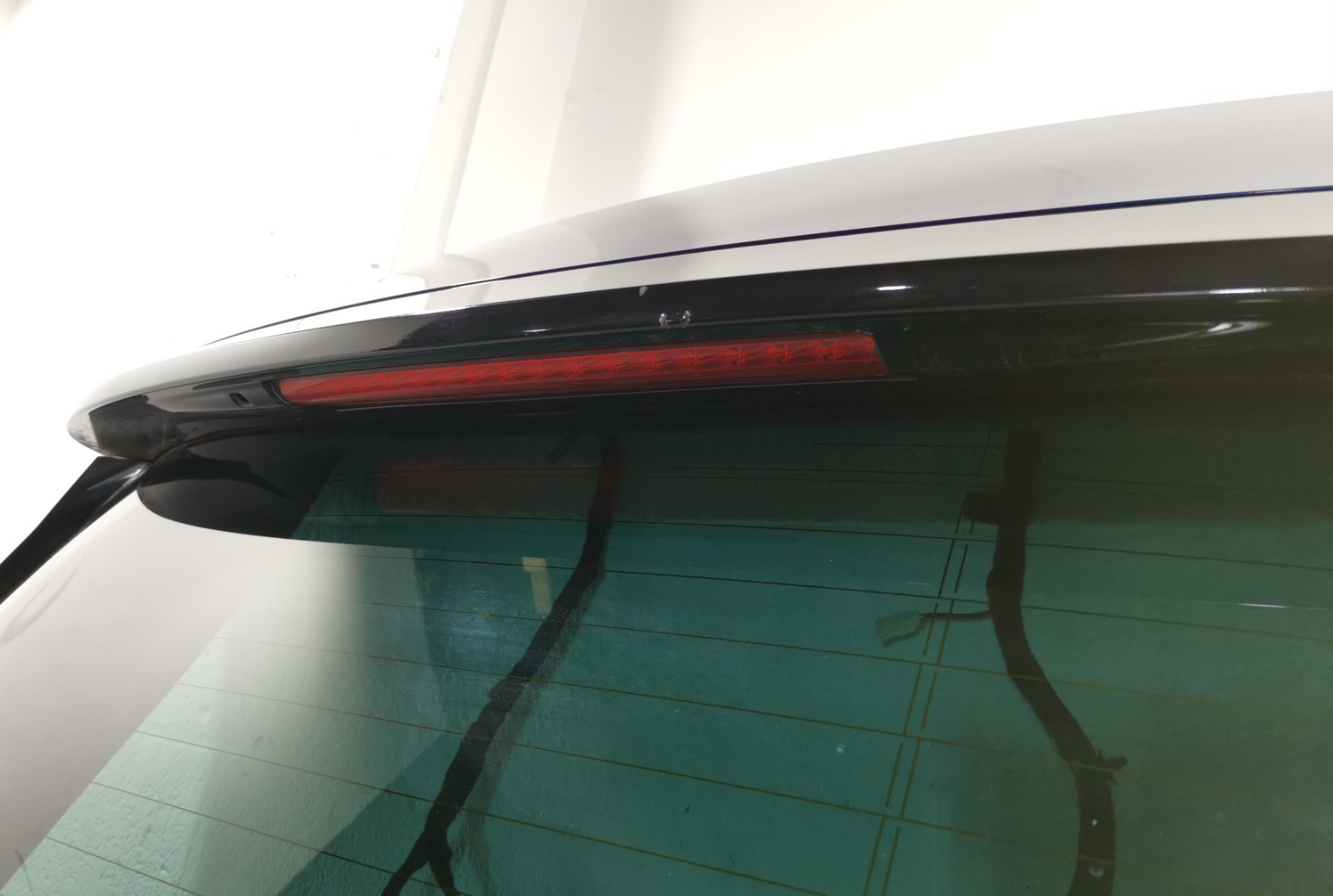 Maserati Levante 3.0L AWD Auto 2017 Rear Full Trunk Tailgate Blue Color OEM