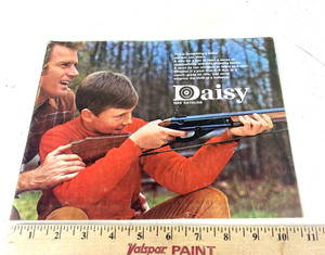 Vintage Daisy 1969 BB Airgun Color Catalog Sales Info Rifles Guns Orig