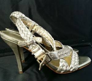 bandolino strappy heels