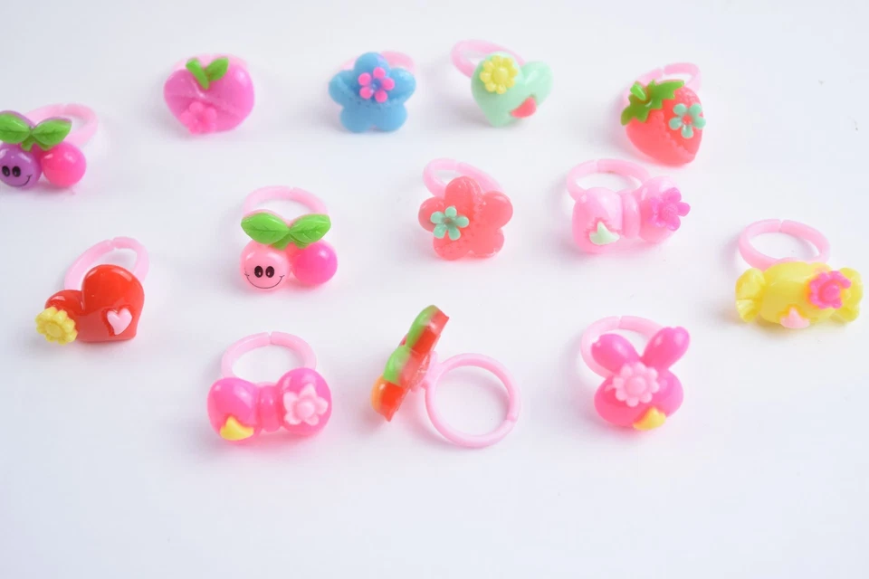 24 X RECUERDOS RINGS 派对爱好 心形 CHERRIES 蝴蝶结 粉色 红色 蓝色 黄色 — 第 4/4 张图片