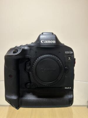Canon EOS-1D X Mark II - Many accessories New Year Sale until 1/6 From Japan