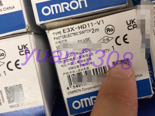 NEW OMRON E3X-HD11-V1 optical fiber sensor DHL Fast delivery