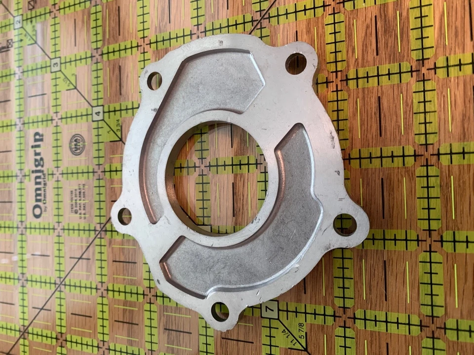 Carcasa de bomba de aceite Jacobsen Turfcat 5001256 filtro de rotor 557858 Kubota D905 D1105 Foto 2 de 2