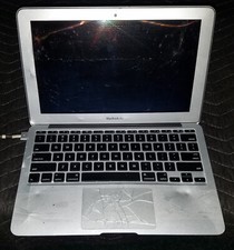Apple MacBook Air - 2012- Powers On - Bad Screen FOR PARTS