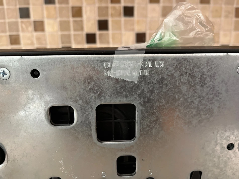 SOPORTE TV SAMSUNG QE55Q8SRAT HECHO EN Europa soporte tv con tornillos Foto 4 de 4