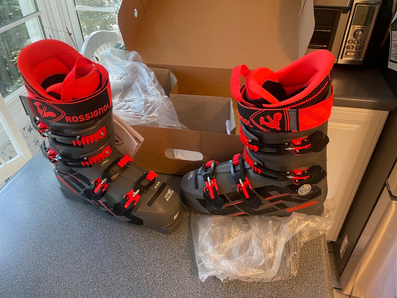 SALOMON Scarponi da sci Rossignol Hero World Cup 120 taglia 27 5 nuovi con scatola