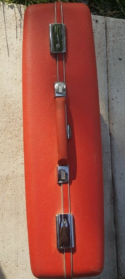 Vintage Sears Forecast Suitcase Red 20in High Hard Case Luggage Mid Century Rare - Image 2 of 4