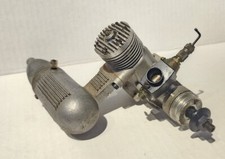 O.S. Motor OS MAX 91FX サイレンサー付き Mount: 65LA, 61