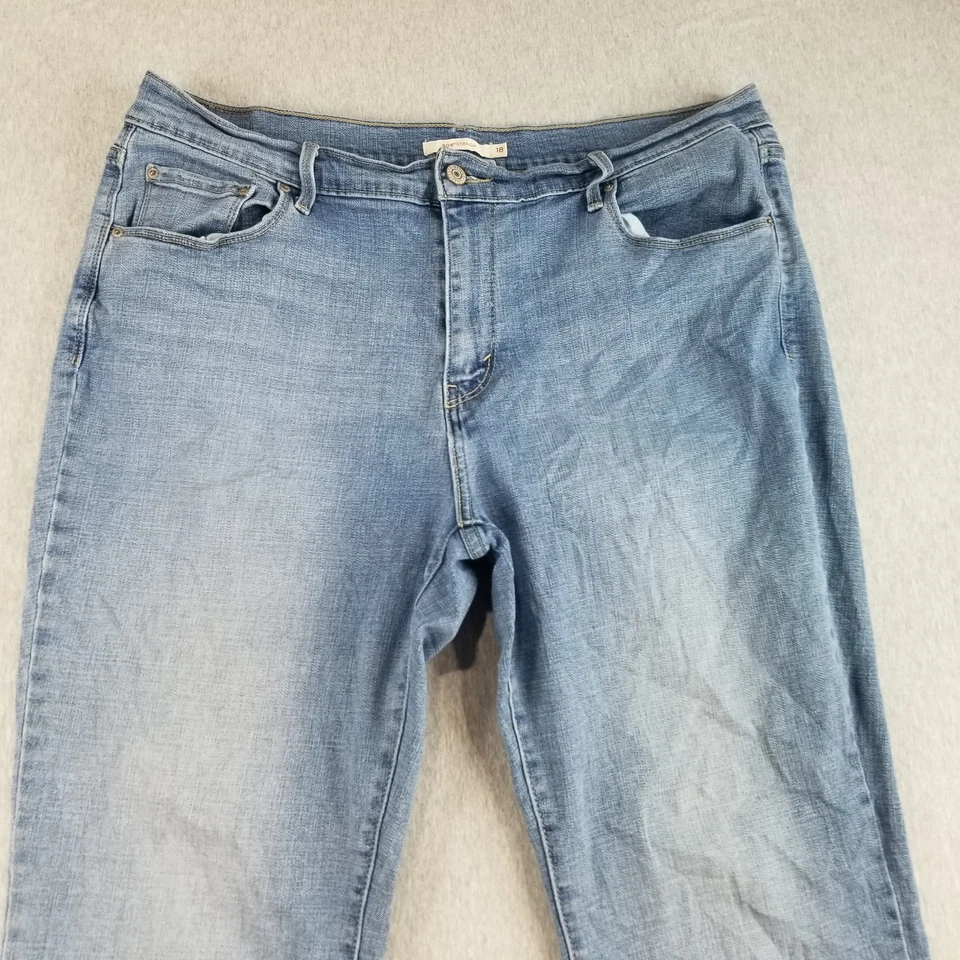 Levi 505 Jeans Womens Sz 18 Straight Light Wash Nice Quality Normore Cute Trendy - Image 2 of 4
