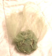 Vtg Juliet Cap/Fascinator Veil Mint Green Leaves Pearls MCM Bridal Derby Easter