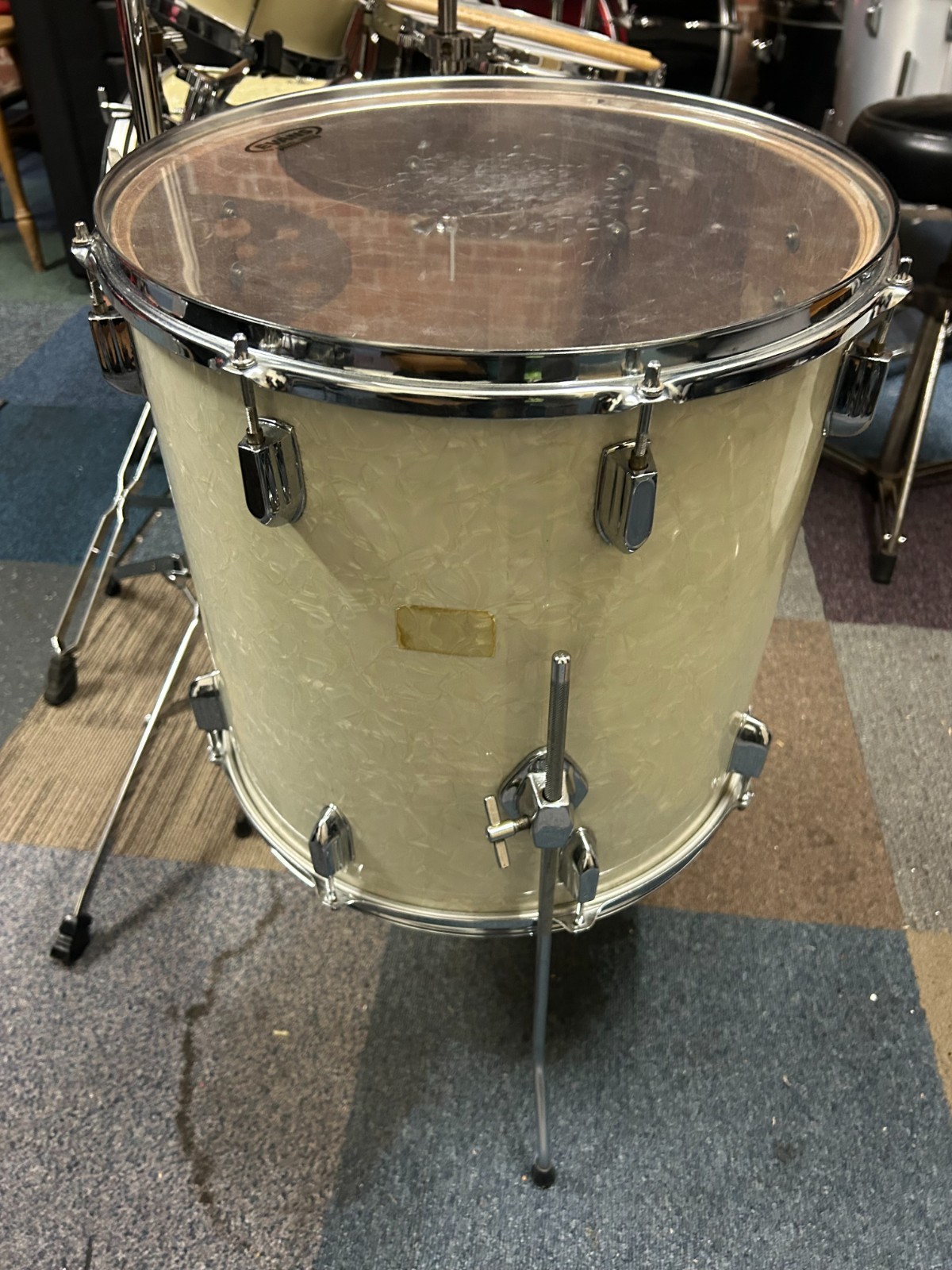 VINTAGE PEARL 16'' x 16'' Floor Tom with Legs White Pearl MIJ **VIDEO DEMO** photo 2