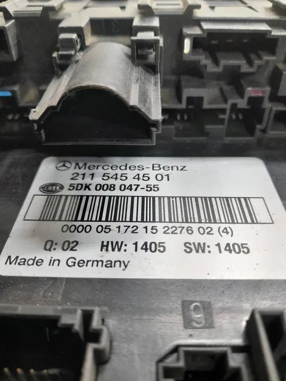 MERCEDES-BENZ E W211 Fuse Box Module 5DK00804755 2115454501 2.70 ...