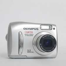 Olympus CAMEDIA D-535 Zoom 3.2MP Digital Camera - Silver
