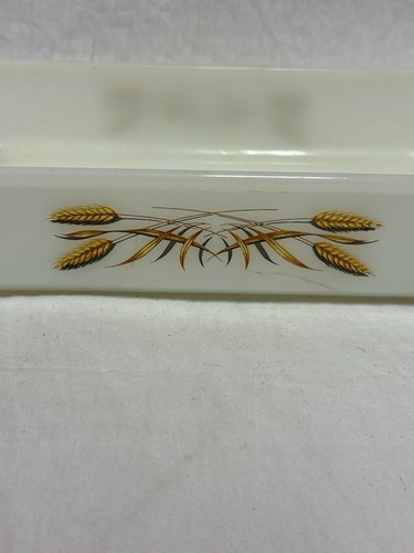 Vintage Fire King Milk Glass Casserole Dish Oven Proof Wheat 452 410 1 1/2 QT - Picture 3 of 6