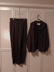 FootJoy DryJoys Women's Rain Suit - L Black pants and jacket (golf) -excellent