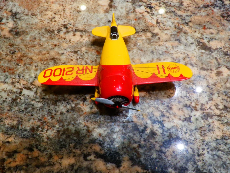 Vintage Kipp Brothers Shell Airplane Gee Bee Supersportster NR2100 die cast - Image 2 of 4