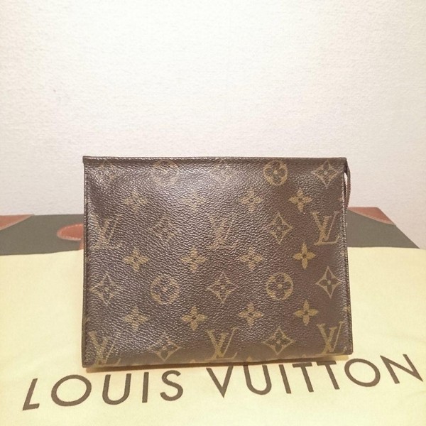 Louis Vuitton Brown Leather Clutch Bag Authentic Rare Condition Near Mint