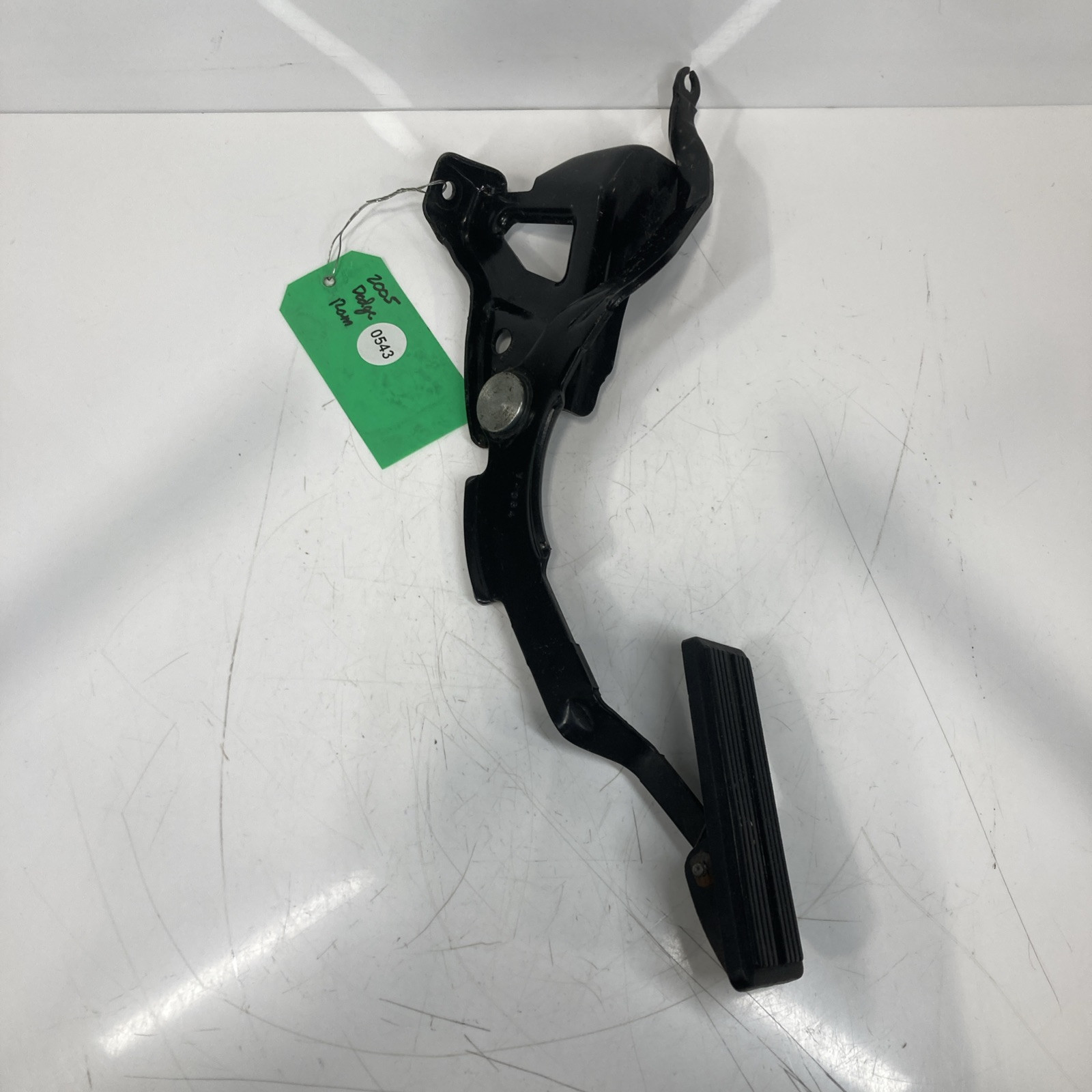 2003-2005 Dodge Ram 1500 2500 3500 Cable Accelerator Throttle Gas Pedal Assembly