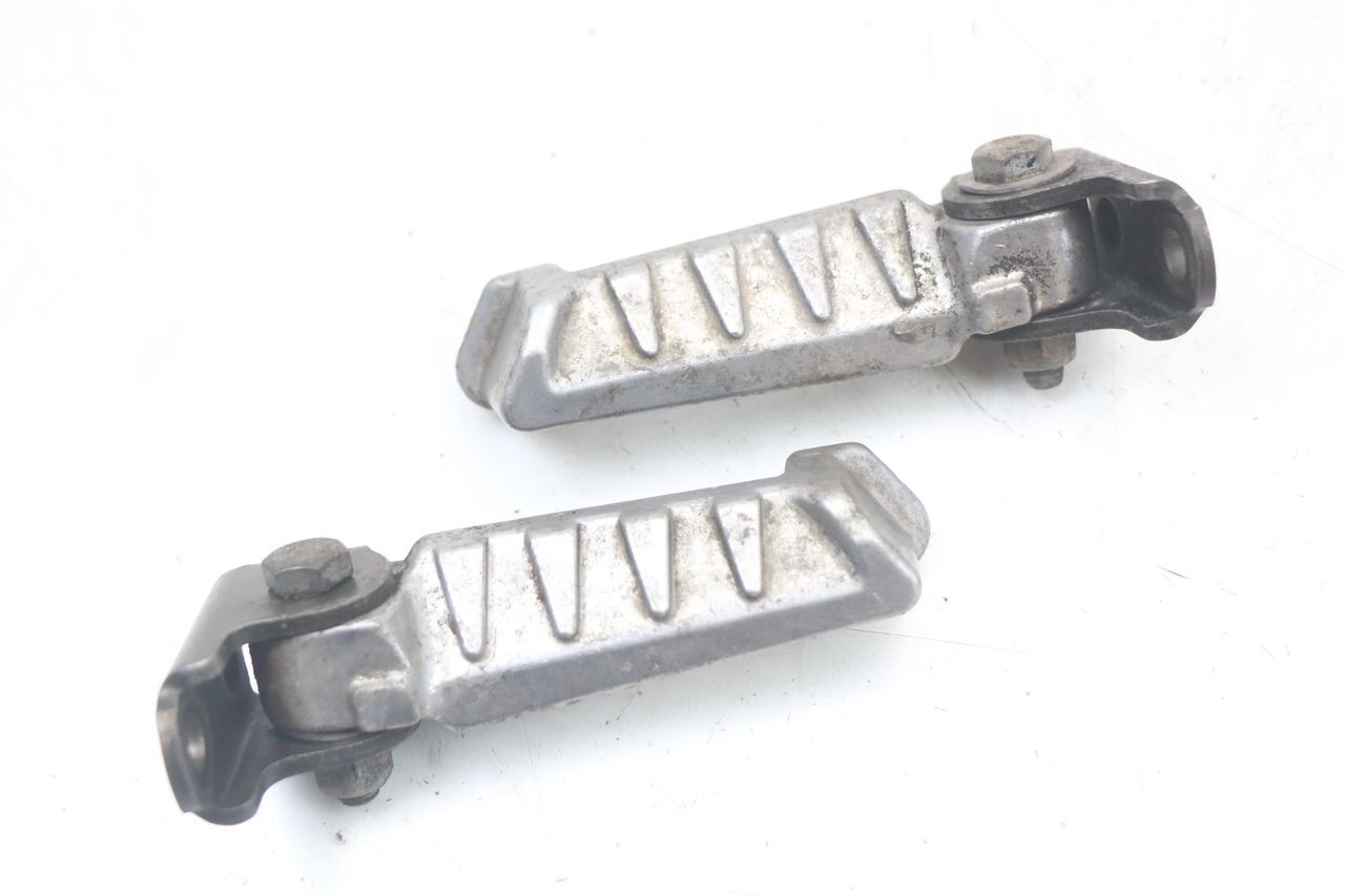 PAIR OF REAR FOOTRESTS - PEUGEOT LUDIX 50 (2005 - 2007)