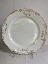 Syracuse China Vitreous O.P.Co 10” Dinner Plate Green Scroll Floral Gold Trim