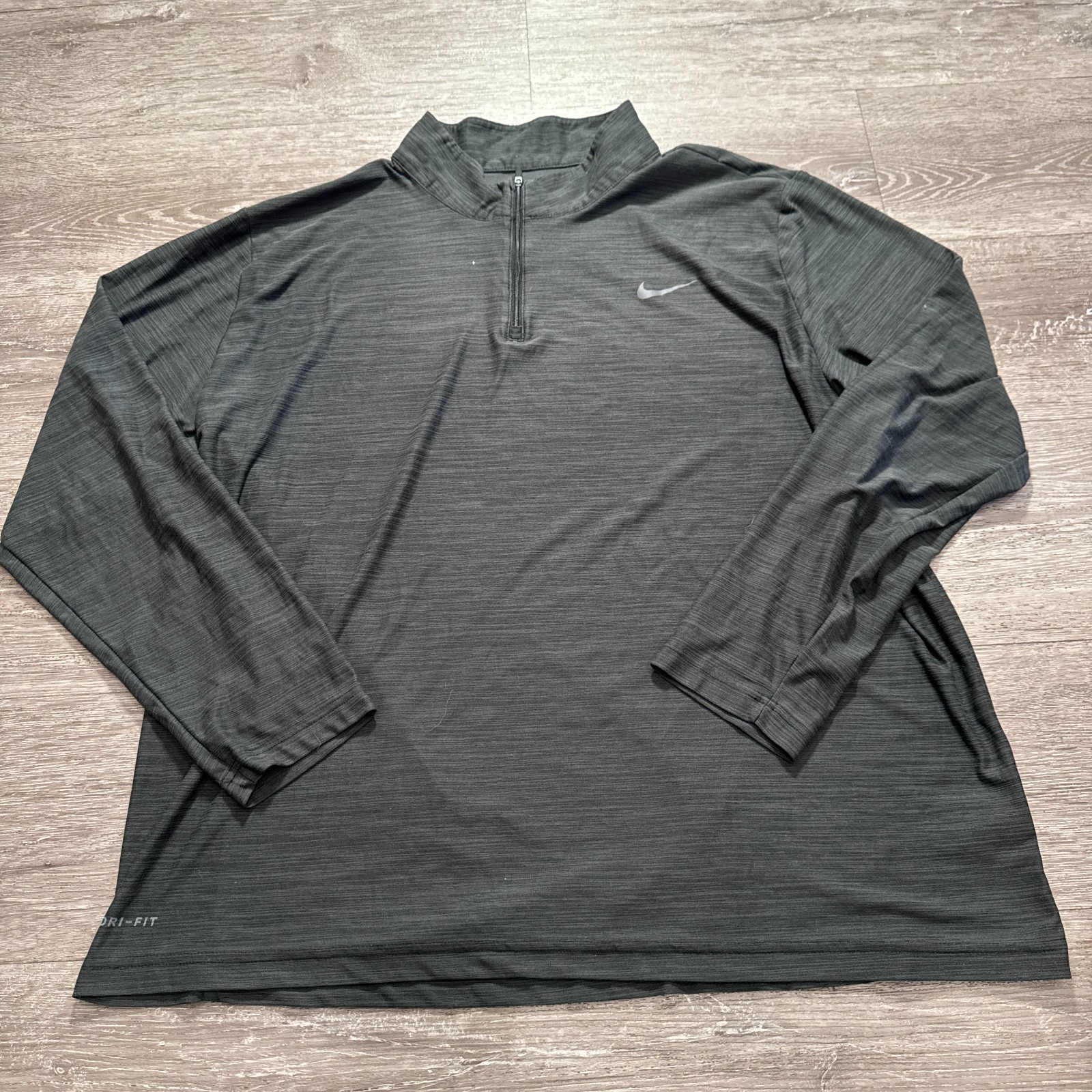 Nike Sweater Mens 2XL Gray Running Golf Stretch Quarter Zip Lightweight Stretch