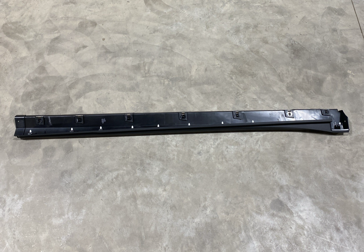 PO#12 OEM 2022-2024 Ford Maverick RH Rocker Guard Molding NZ6Z