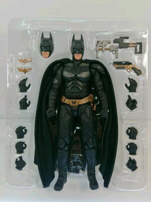 SH Figuarts BATMAN & BATPOD The Dark Knight Action Figure Bandai