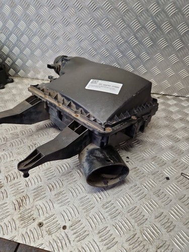 VW CRAFTER AIR BOX 2.5 TDI 2009 - Picture 4 of 7