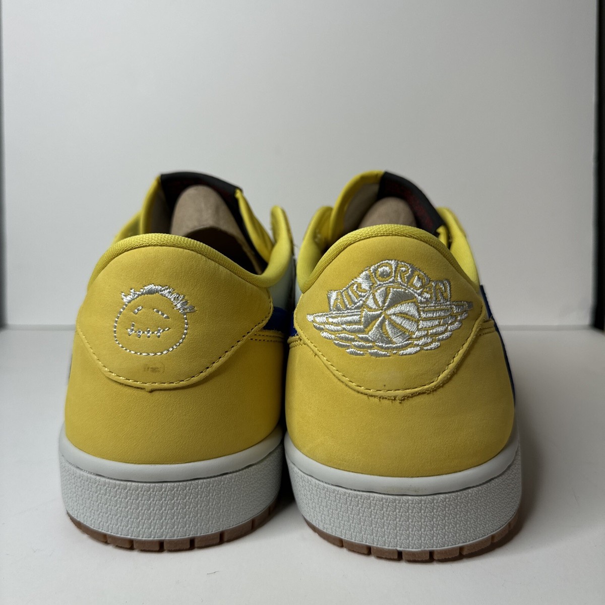 Travis Scott x Air Jordan 1 Retro OG SP Low Canary Size 15.5 Travis Scott x Air Jordan 1 Retro OG SP Low Canary Size 15.5
