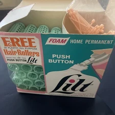 Vtg. 70’s Lilt Plastic Hair Rollers Original Box 26 Rollers 30 Picks Open Box