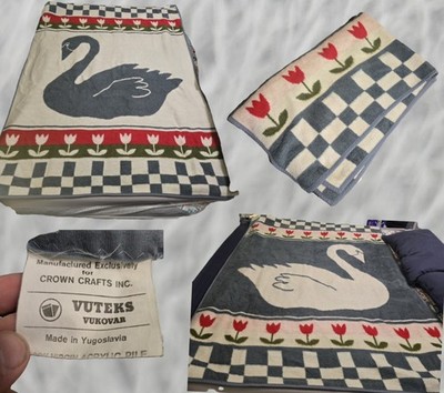 Vuteks Vukovar Reversible Throw Blanket Swan Tulips Vintage 1986 Crown Crafts