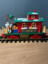 New Bright Holiday Express Bears Santa's Toy Shop Dillards Train Animated Mint