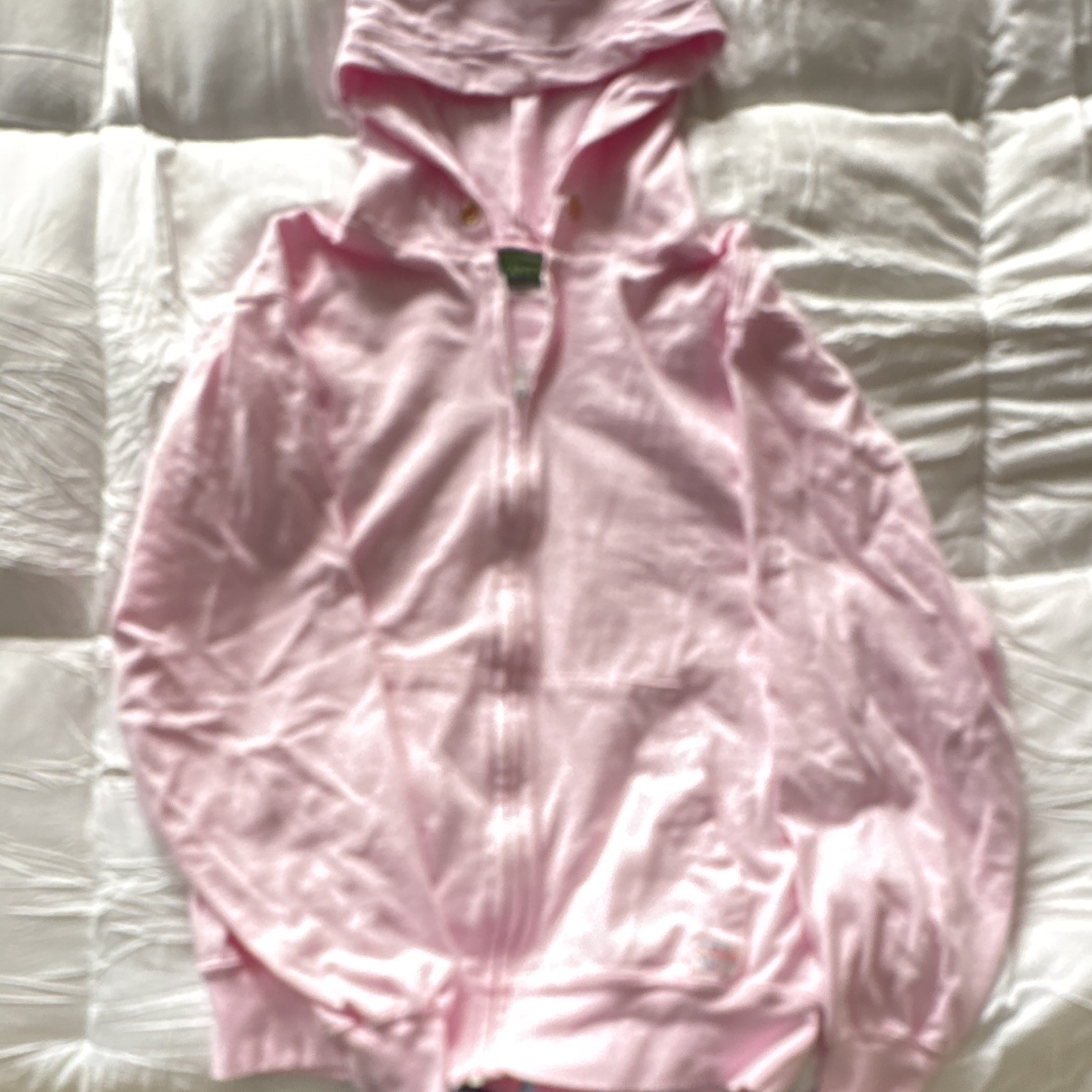 Felpa con cappuccio e zip rosa HIGSNOBIETY by Camber come si vede in Vogue, taglia S