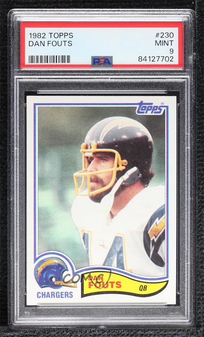 1982 Topps Dan Fouts #230 PSA 9 MINT HOF sq1