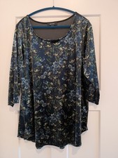 Karen Kane 3X Green Floral stretchy velvety velour top