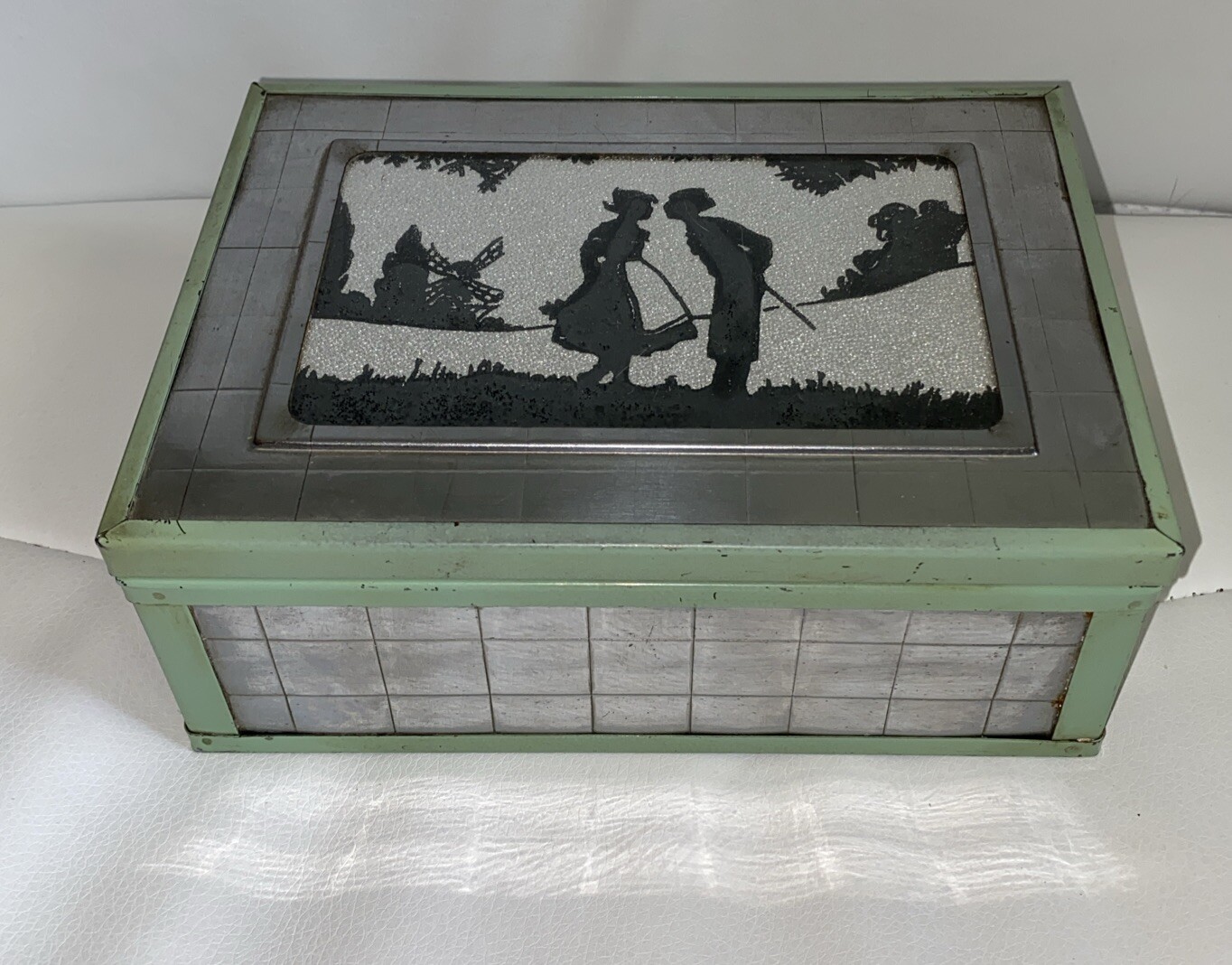 Picture 3 of 20